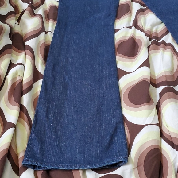 Women Becky True Religion Blue Jeans in a Size 28 - Picture 9 of 10